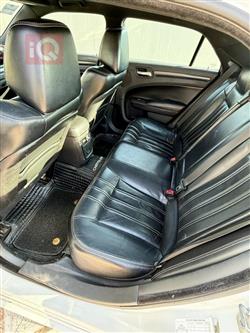 کرایسلەر 300